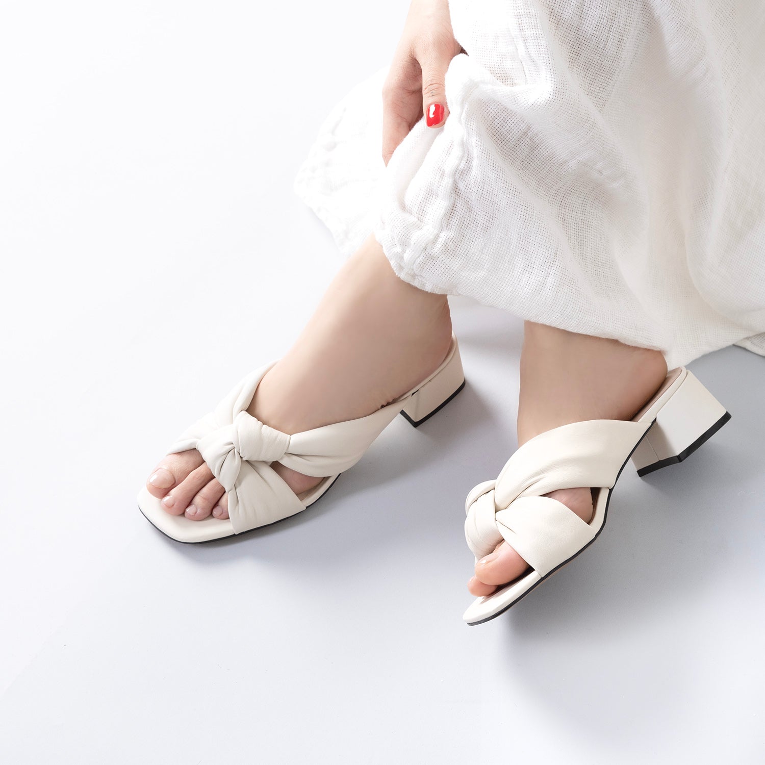 Adele Mule Sandal | Ivory leather