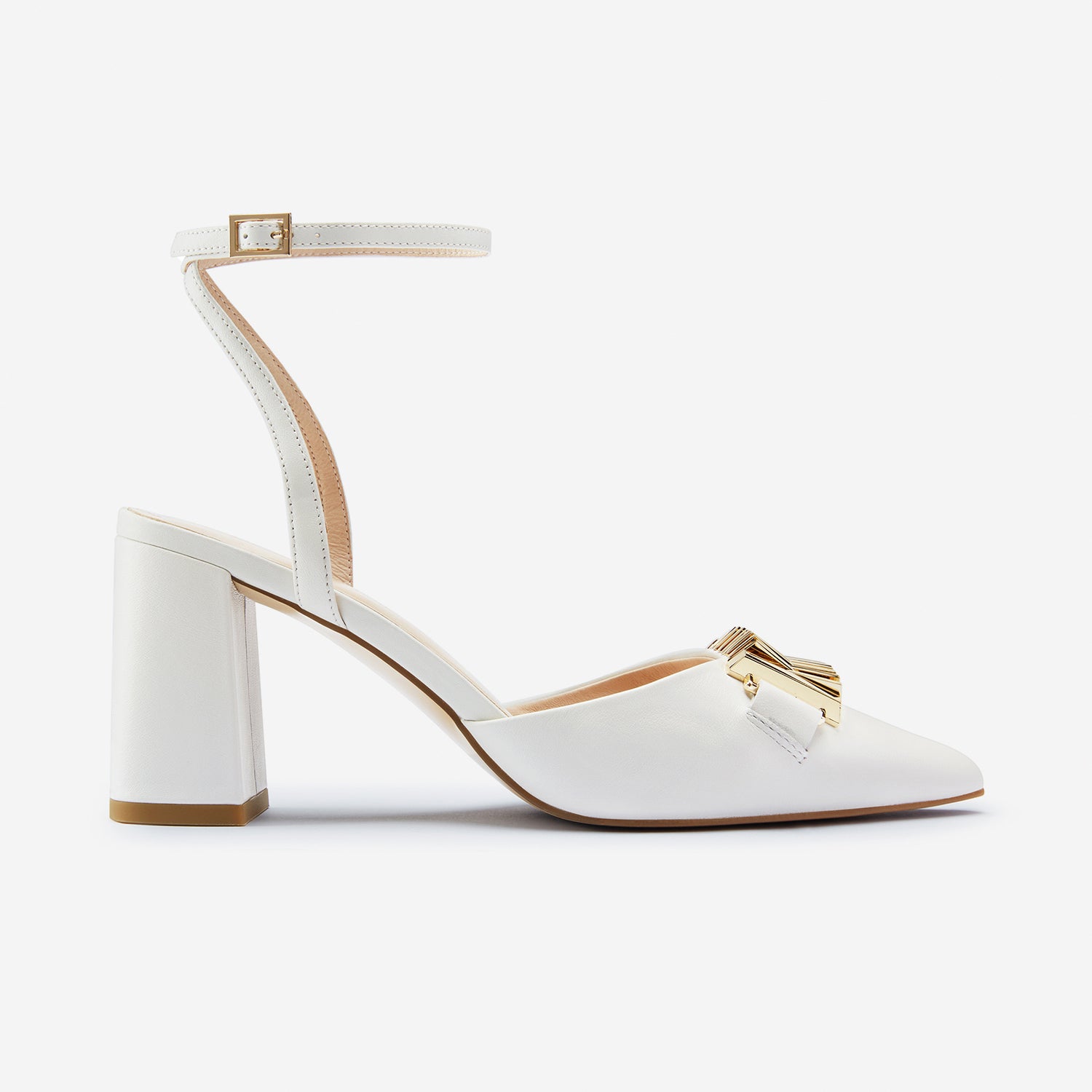 Side view of the pointed toe heel, Ash, in white leather.