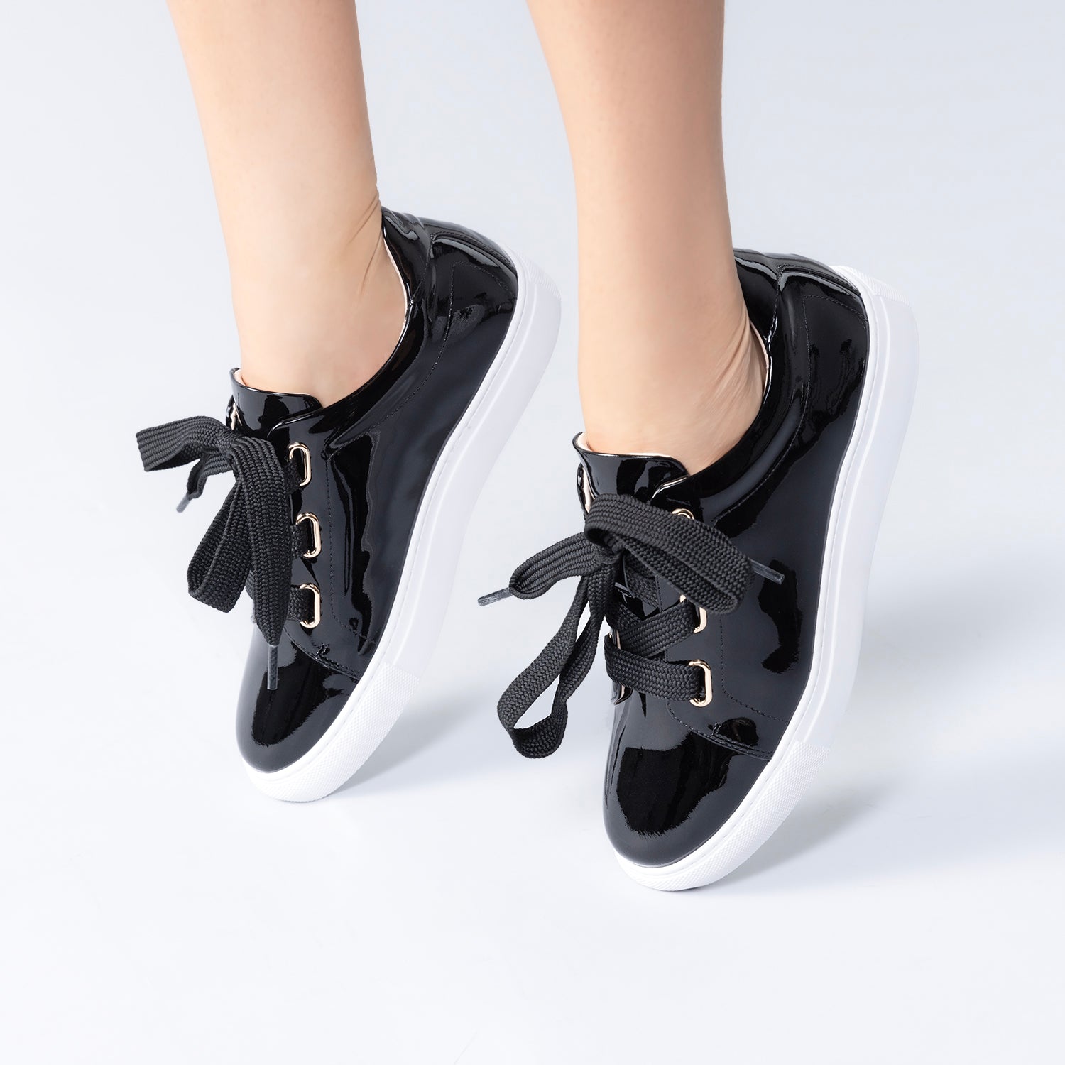 Blaize Sneaker | Black patent leather