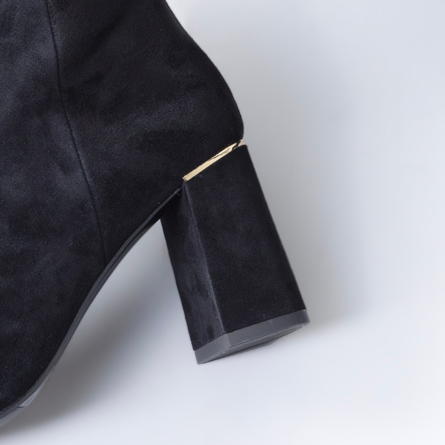 Ditto Ankle Boot | Black suede