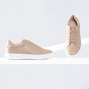 Gia Sneaker | Nude/Gold leather