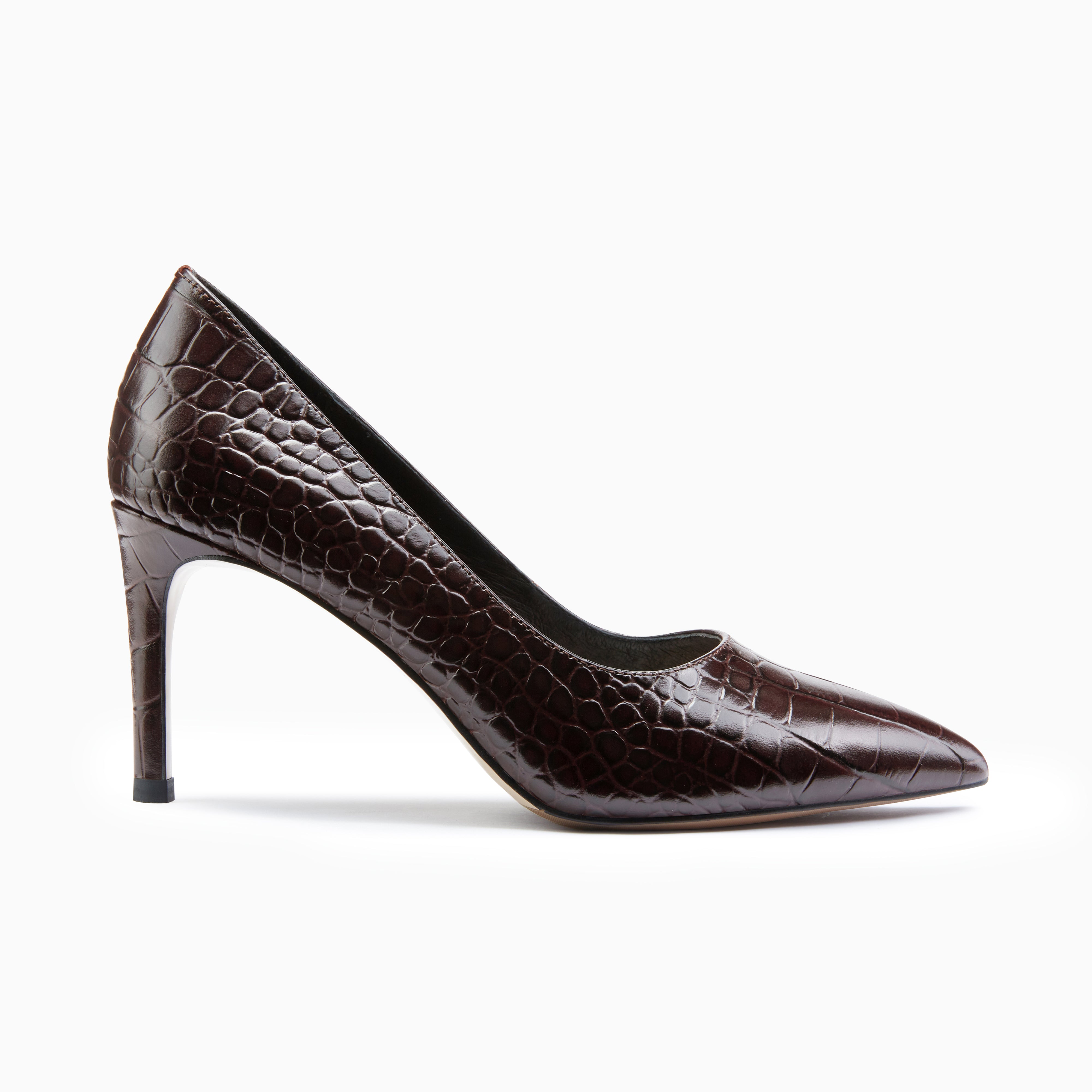 brown croc print stiletto. Pointed toe and medium height heel.