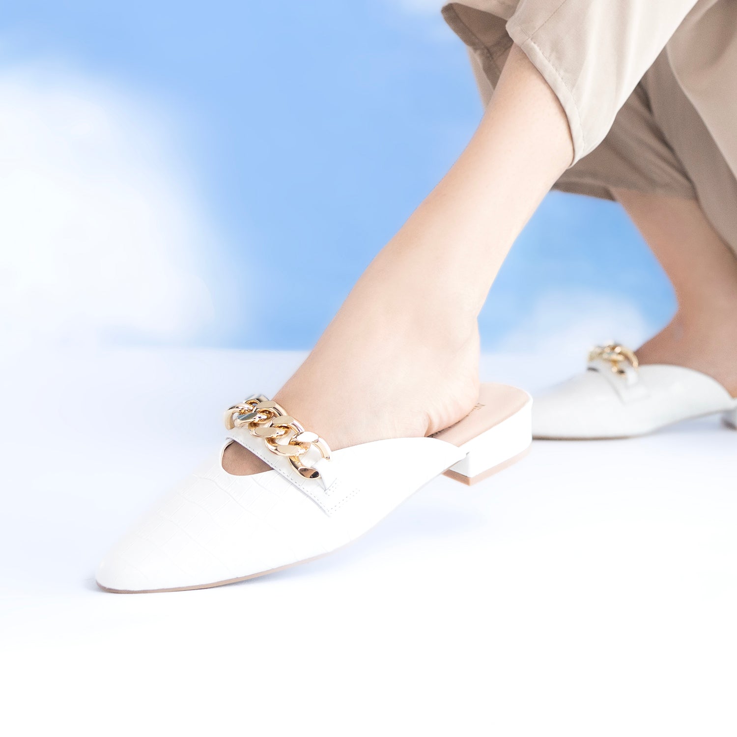 Remi Flat Mule | White croc