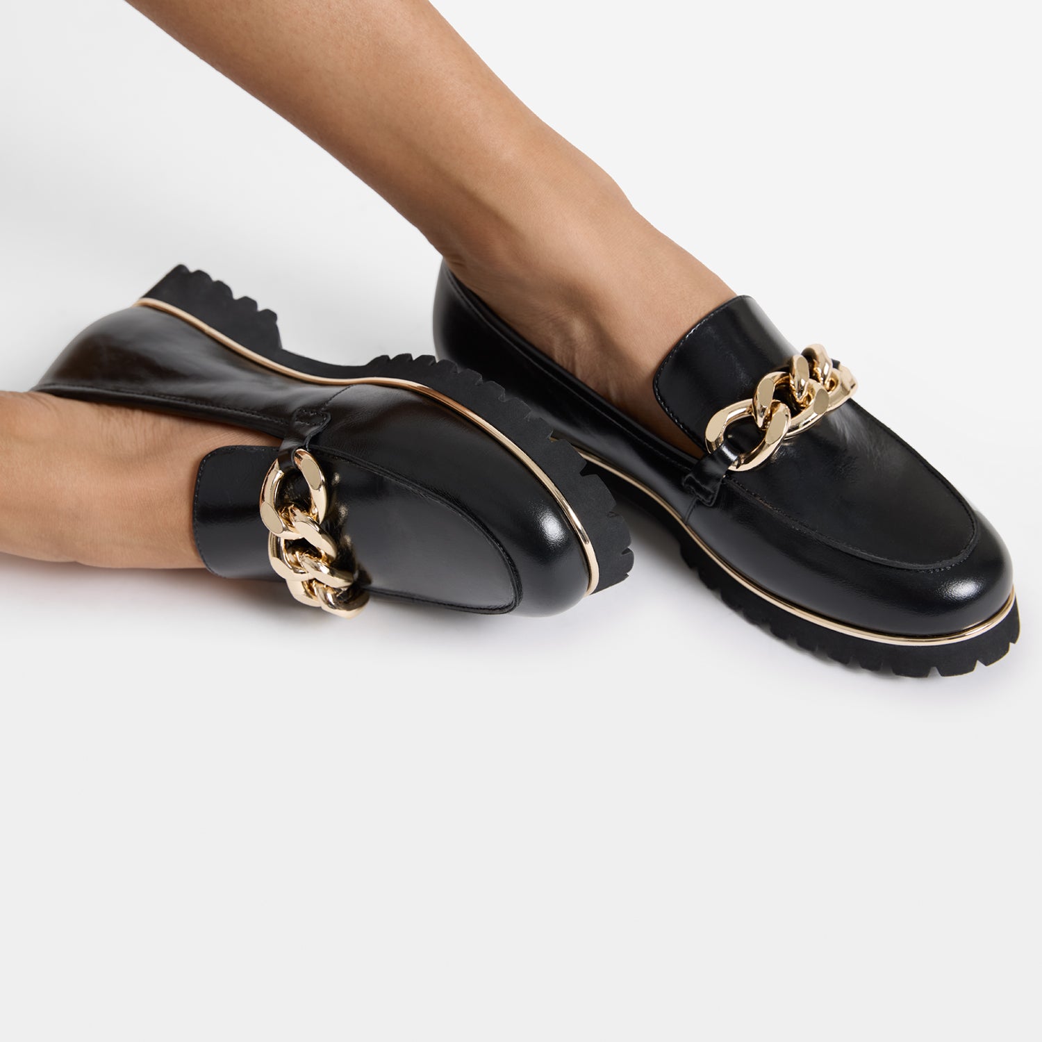 Dominica Loafer | Black/gold combo