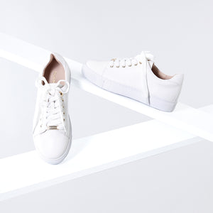 Mace Sneaker | White pebble