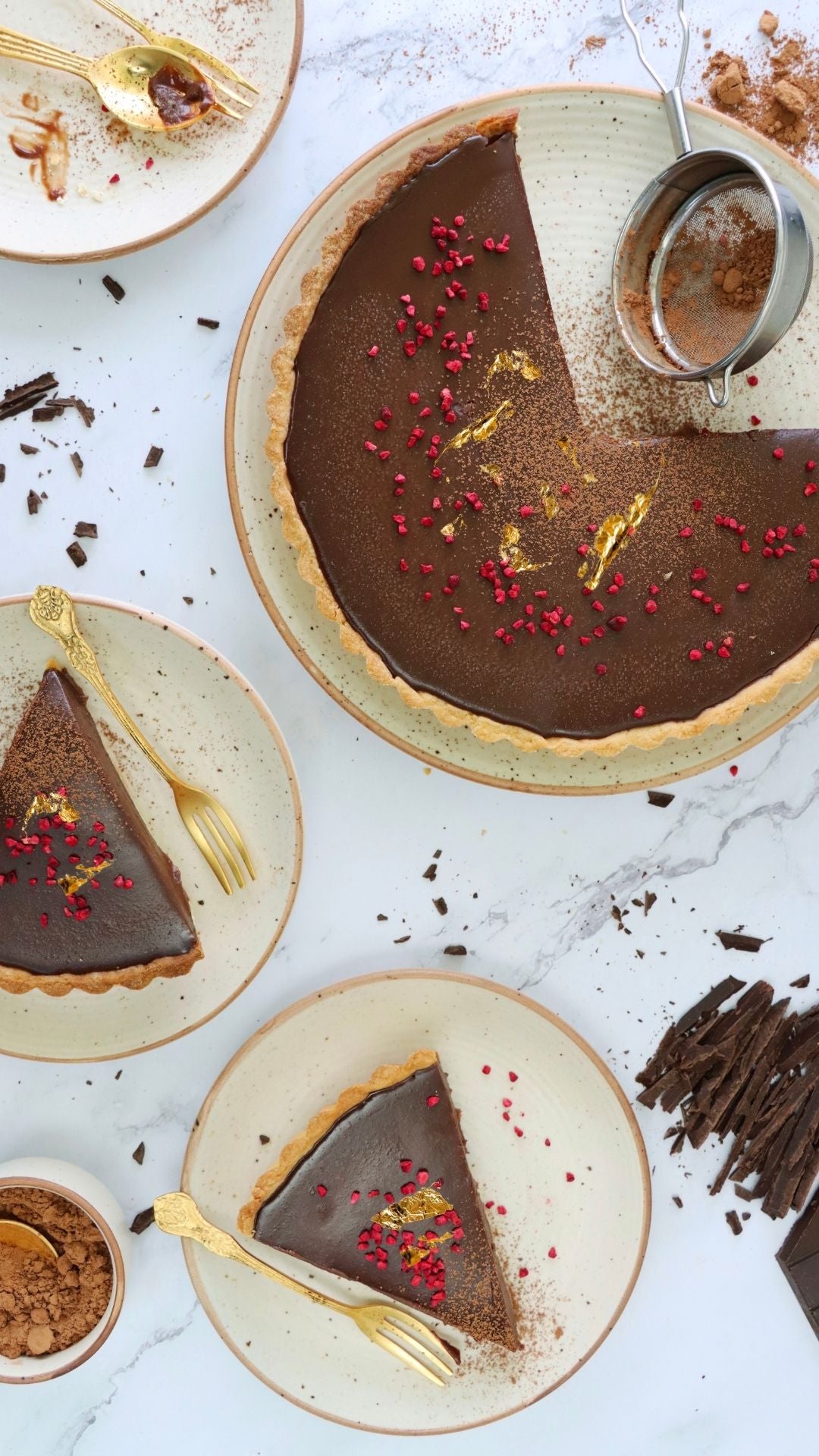 Kitchen Adventures: Salted caramel tart with edible gold leaf