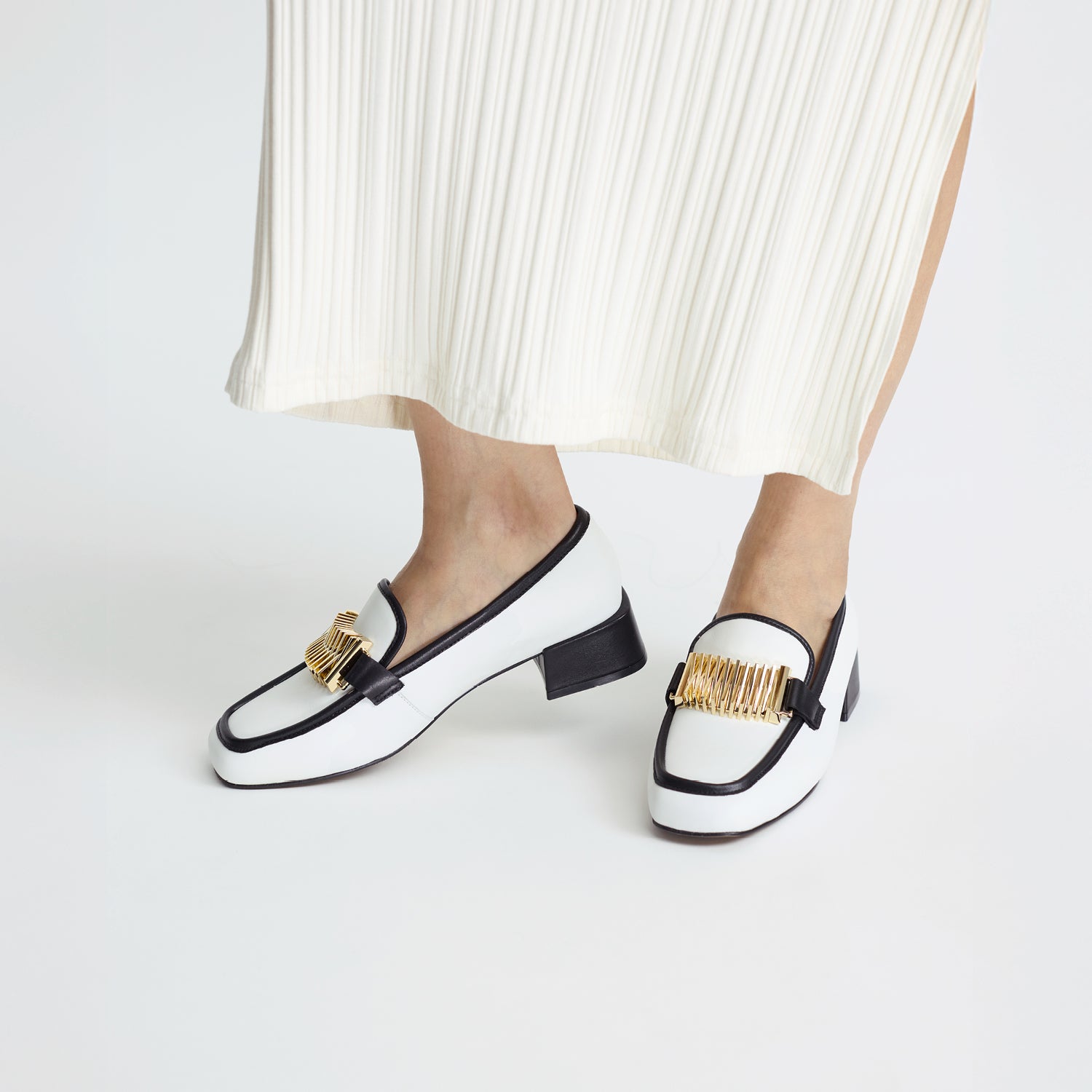 Brooks Loafer | White/Black Leather