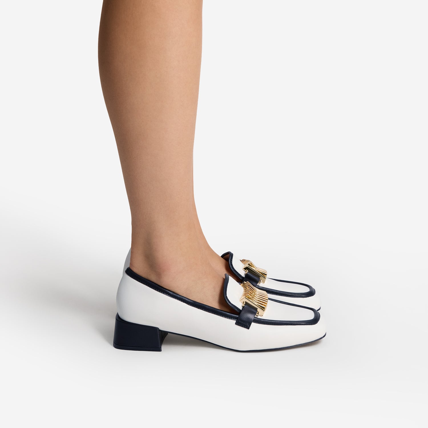 Brooks Loafer | White/Black Leather