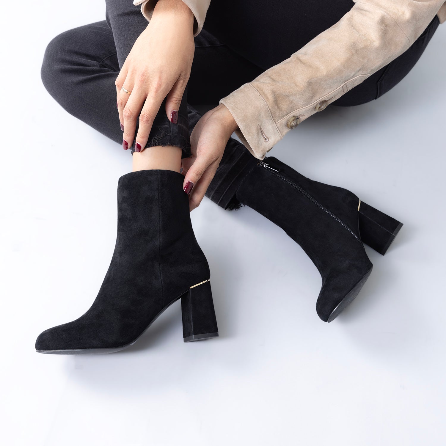 Ditto Ankle Boot 75mm | Black suede