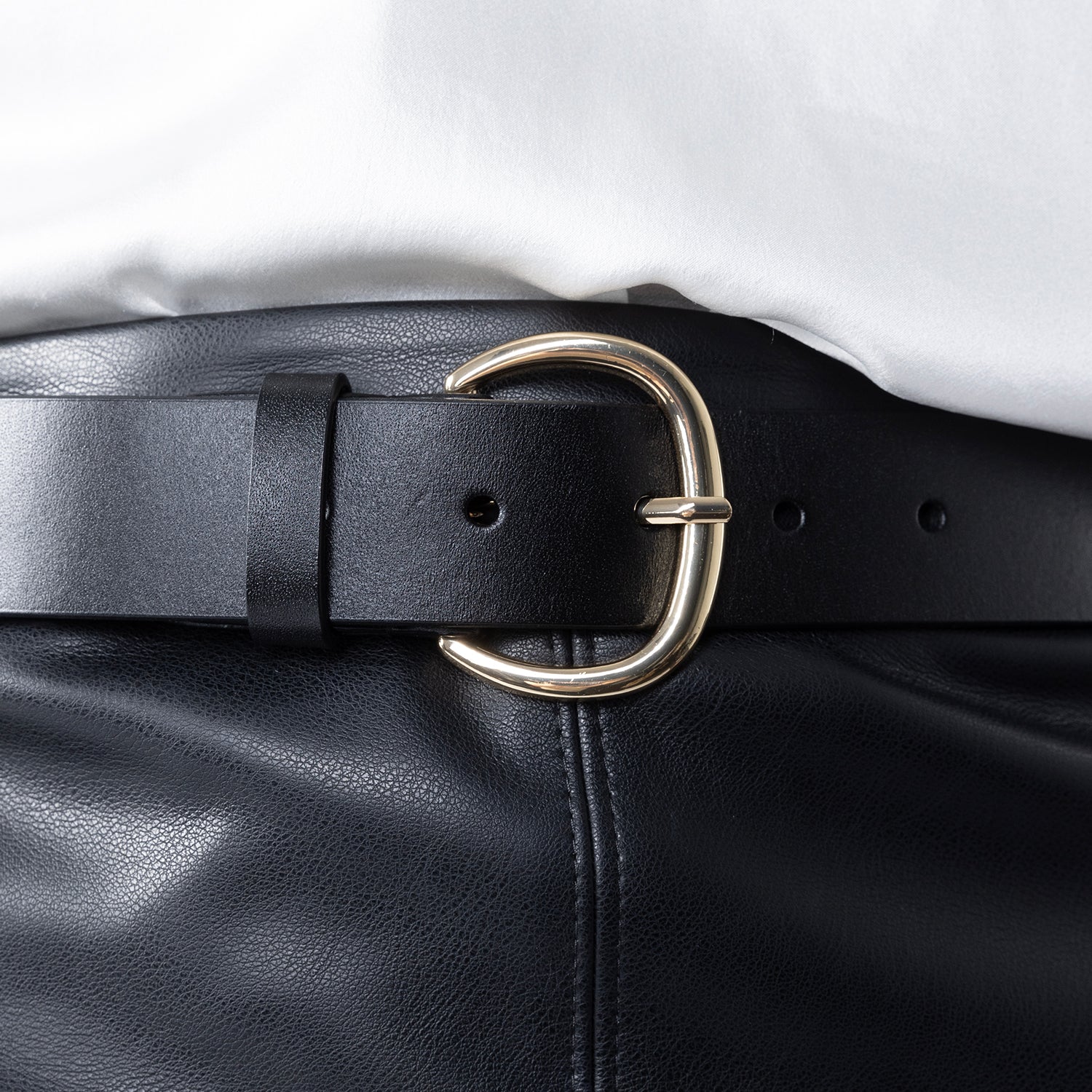 Edita Leather Belt 34mm | gold black leather