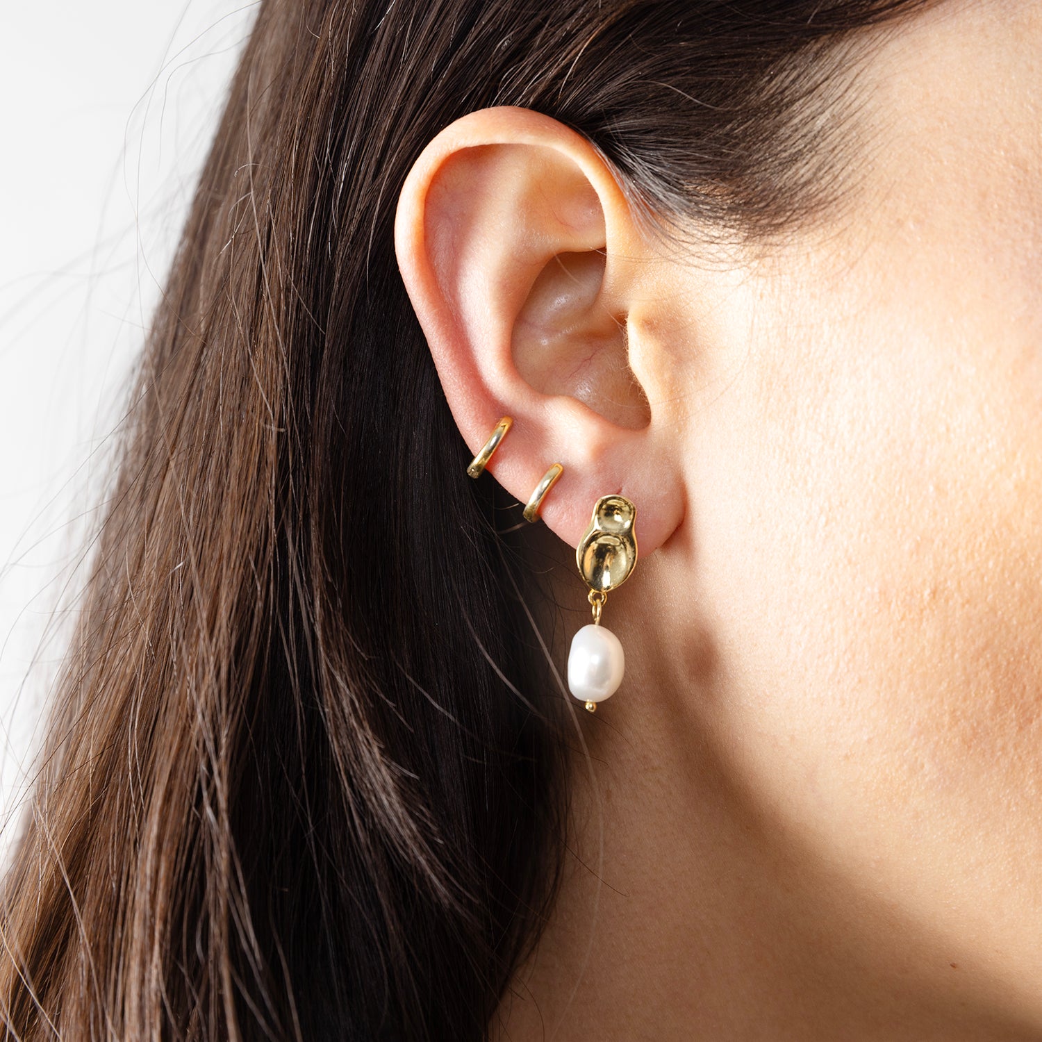 Pearl Drop Earrings  | gold