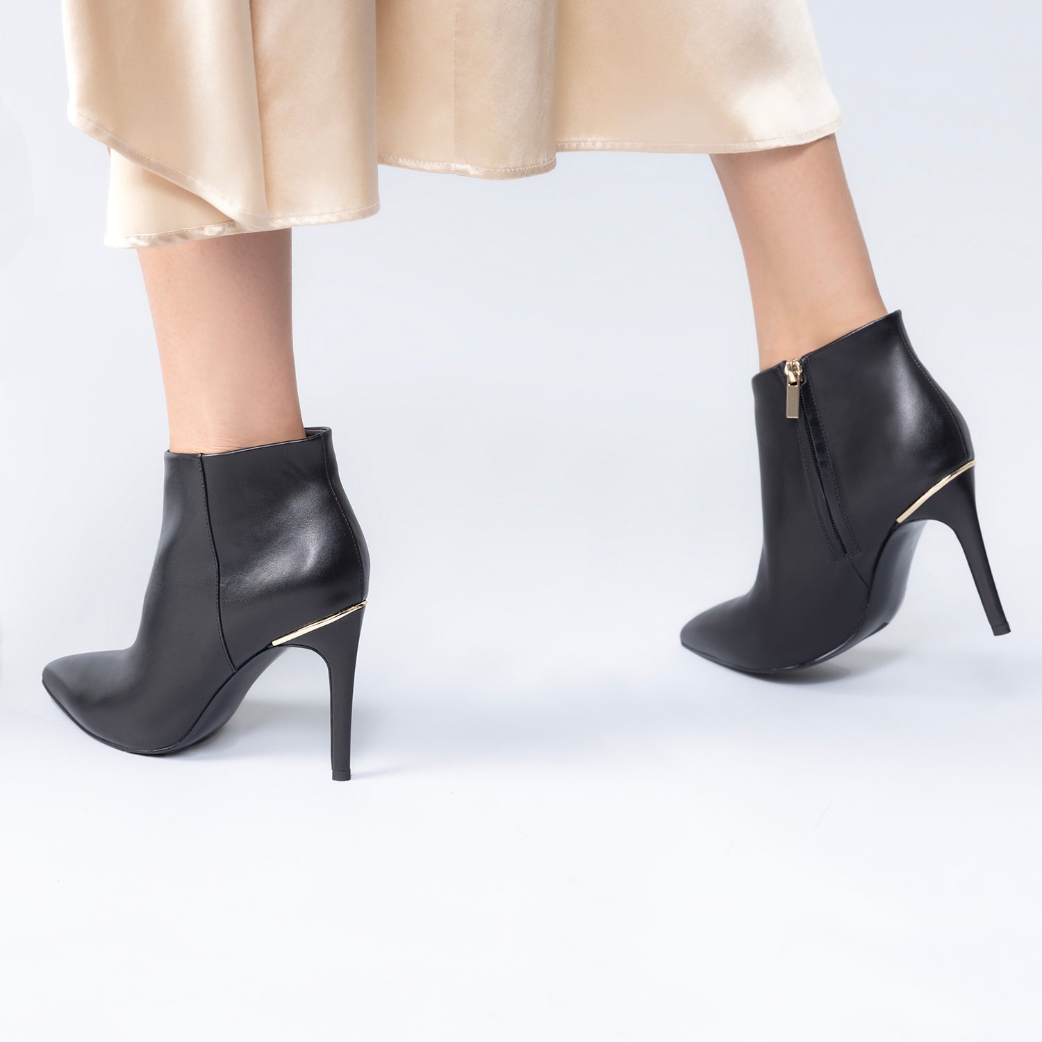 Sage Ankle Boot 95mm | Black leather