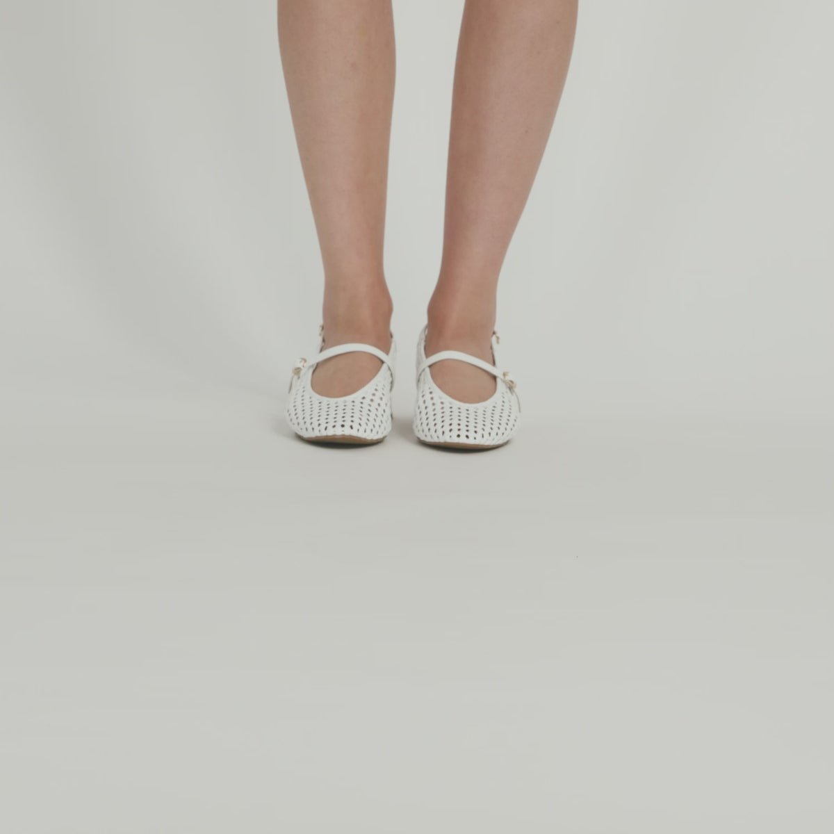Video showing a close up on Nicoel Rebstock's Saffron Slingbacks