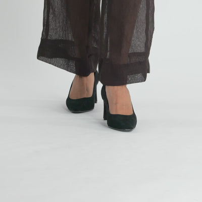 Video of Iso pumps by Nicole Rebstock.