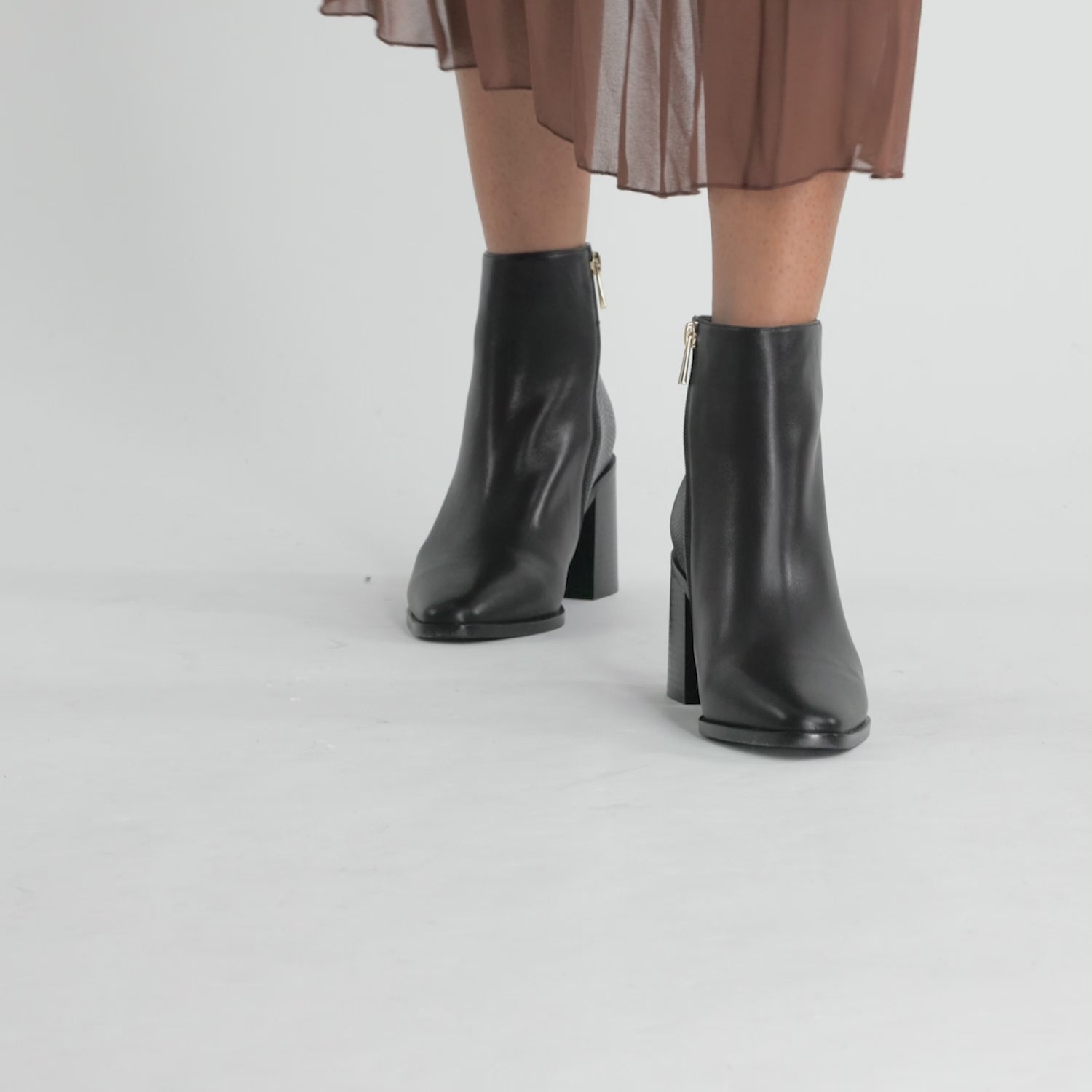 Hali Ankle Boot Black Leather | Nicole Rebstock