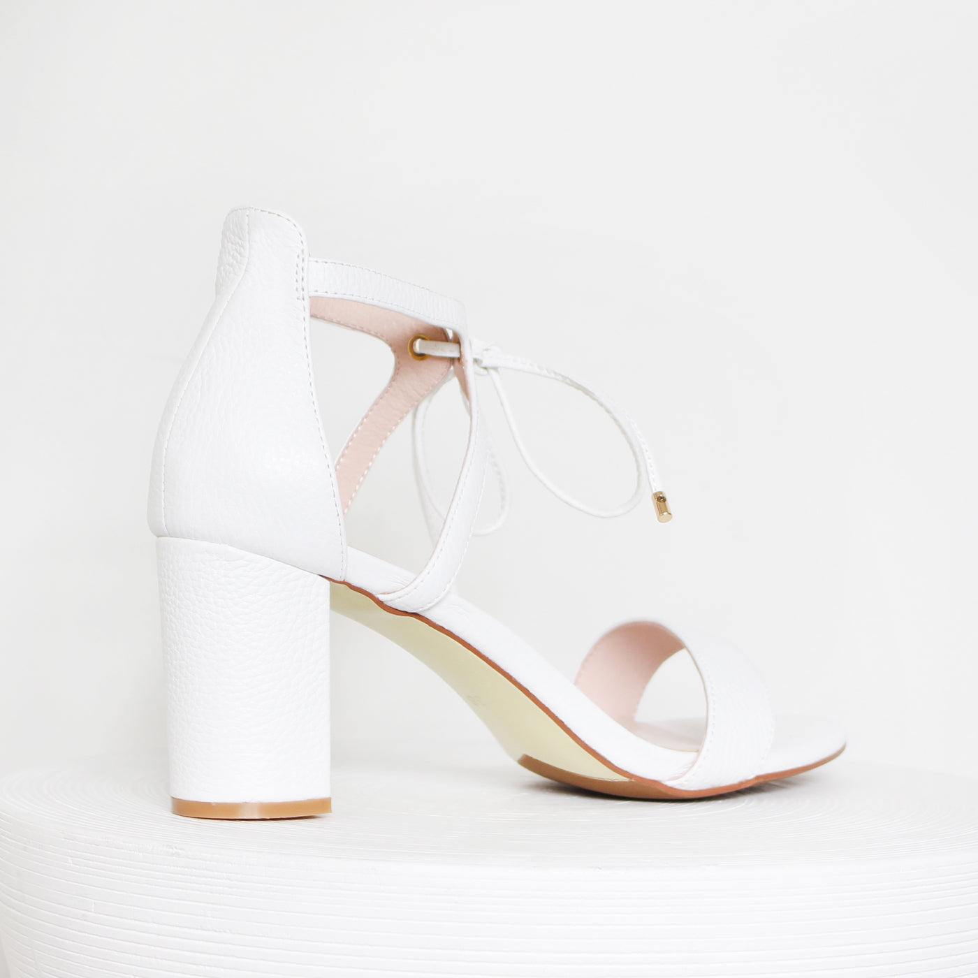 Kendall 75mm | White pebble