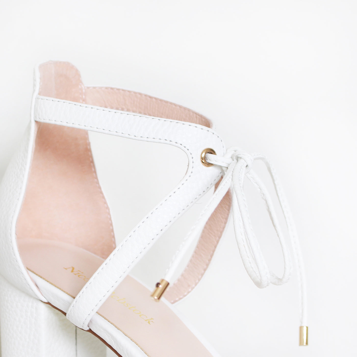 Kendall 75mm | White pebble