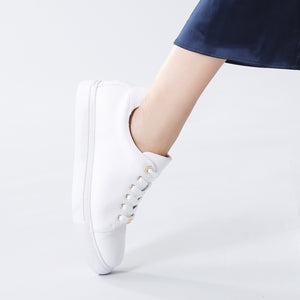 Mace Sneaker | White pebble