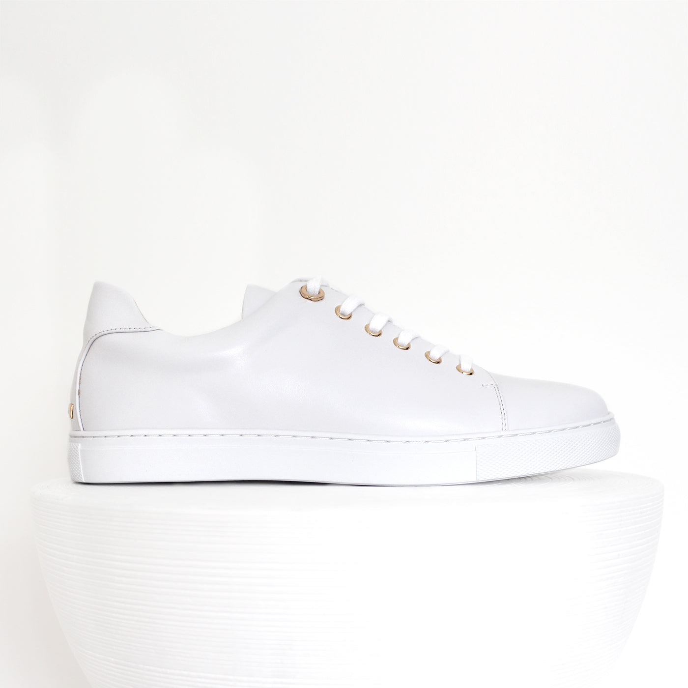 Marlo | White leather