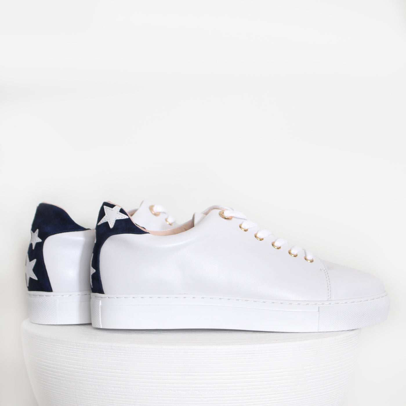 Monica | White/navy