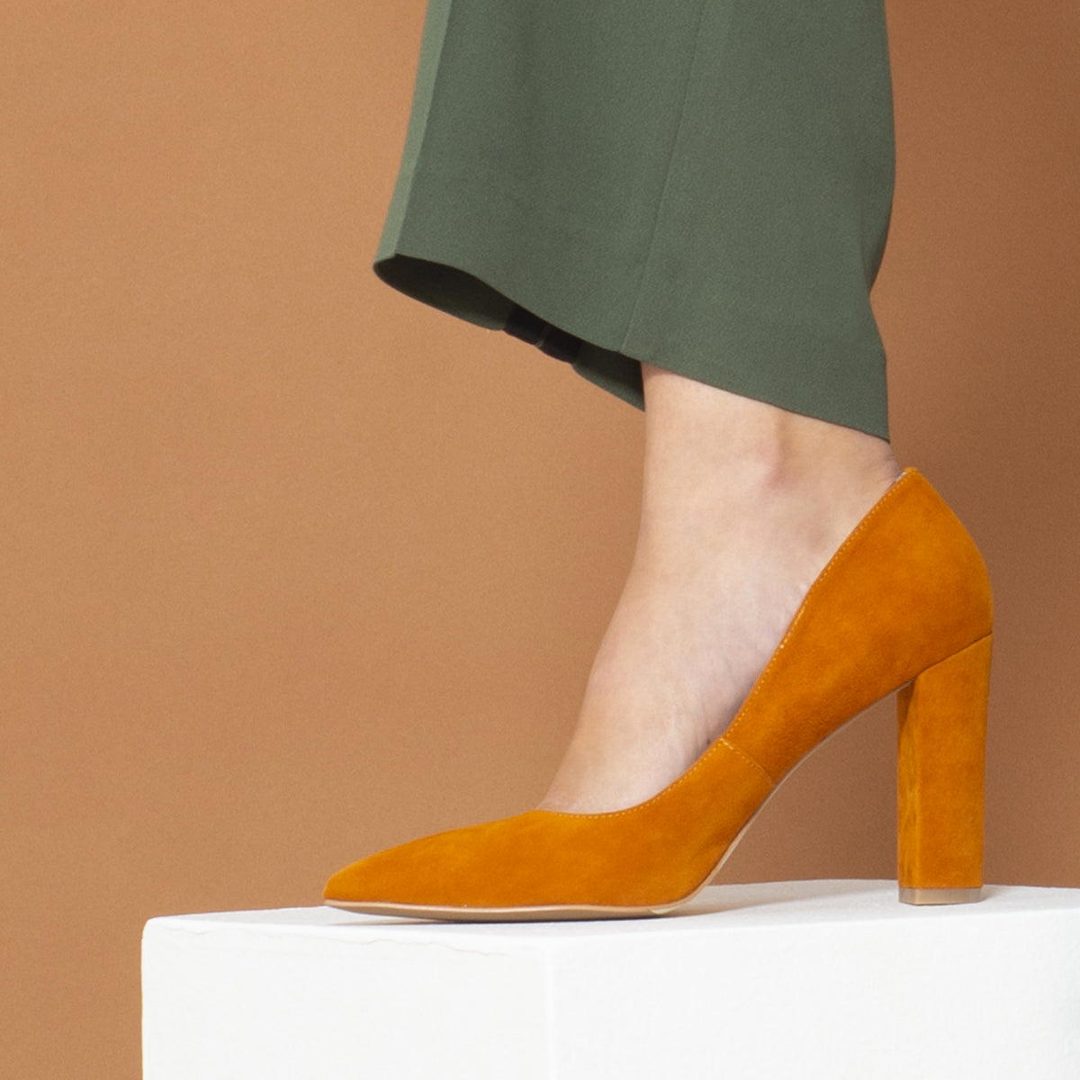 Nemesis 2.0 95mm | Orange Suede