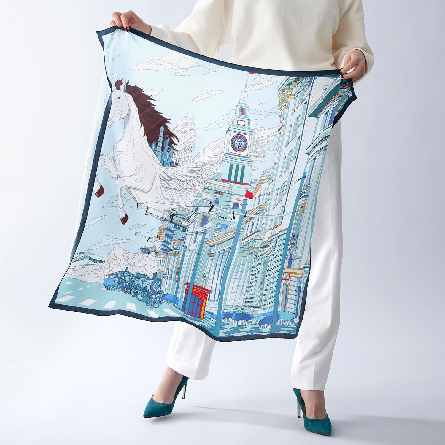 Pegasus Takes London Scarf 90x90