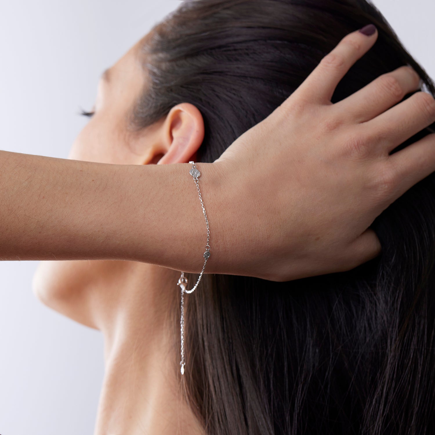 Delicate Molten Medallion Bracelet | silver