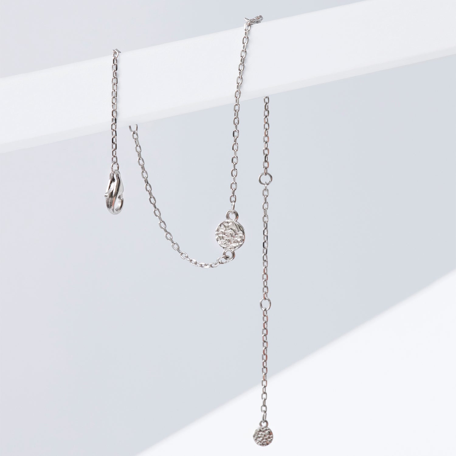 Delicate Molten Medallion Bracelet | silver
