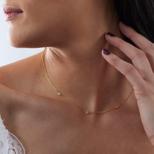 Delicate Molten Medallion Choker | gold