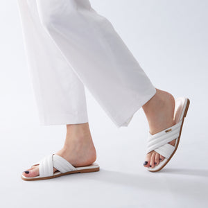 Faze | Off white leather